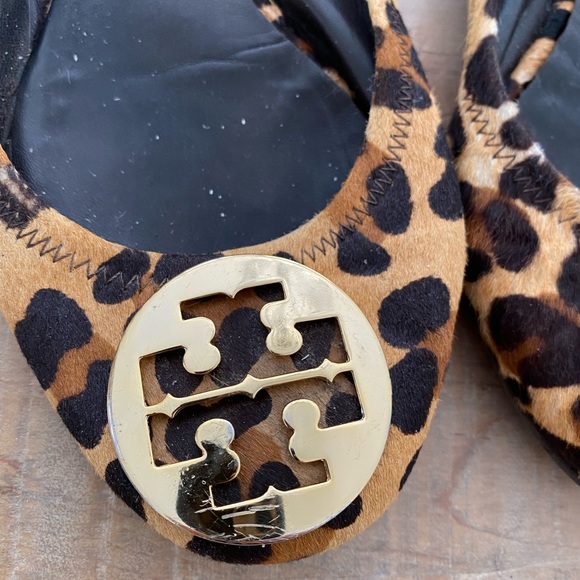 Tory Burch calf hair Animal Print leopard ballet flats gold accent - Picture 10 of 11